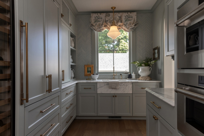 Zander’s Interiors | Lake Wisconsin Retreat | Chef’s Kitchen Zander's Interiors | Lake Wisconsin Retreat | Chef's Kitchen